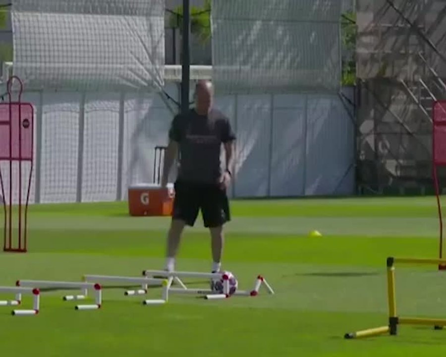 Manchester City - Guardiola annonce le retour d'Agüero d'ici un à deux mois