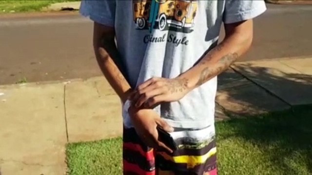 Com dor, jovem picado por inseto procura UPA Veneza e reclama da demora para atendimento