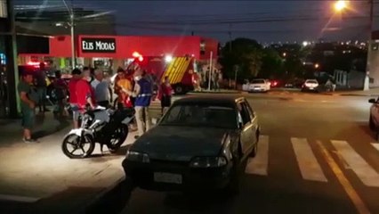Motociclista de 32 anos fica ferido em colisão no Santa Cruz