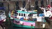 Bretagne port de pèche le Guilvinec retour des chalutiers et déchargement du poisson
