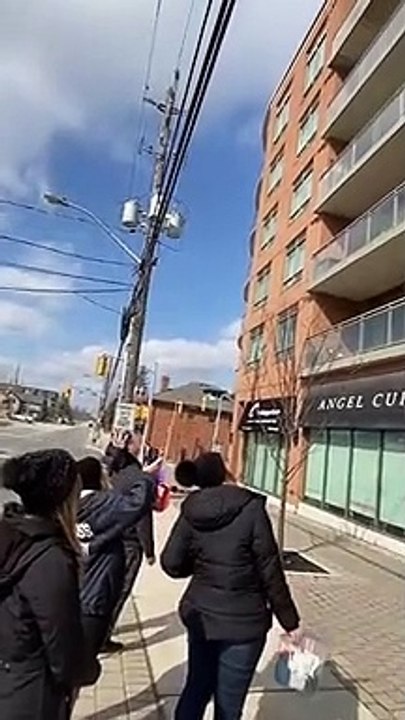 Grandchildren Visit Outside Quarantined Grandma's Building to Wish her Happy Birthday