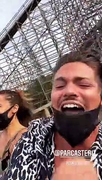 Rayane Bensetti au parc Asterix avec Denitsa Ikonomova.