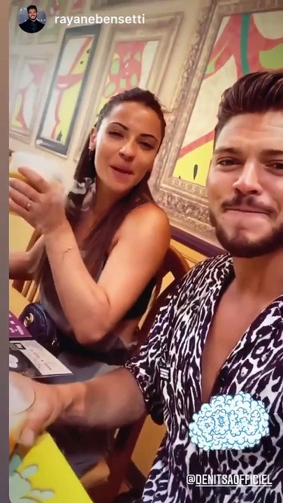 Rayane Bensetti au parc Asterix avec Denitsa Ik...