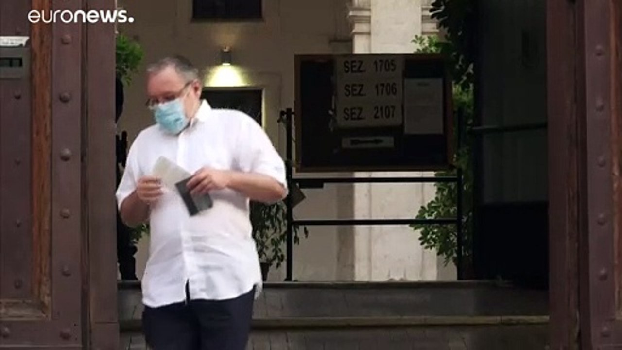 Italien stimmt über die Verkleinerung seines Parlaments ab