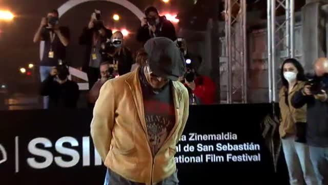 Johnny Depp presenta en San Sebastián el documental que produce junto al director Julian Temple