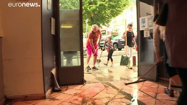 Ливни и наводнения на юге Франции, двое пропали без вести