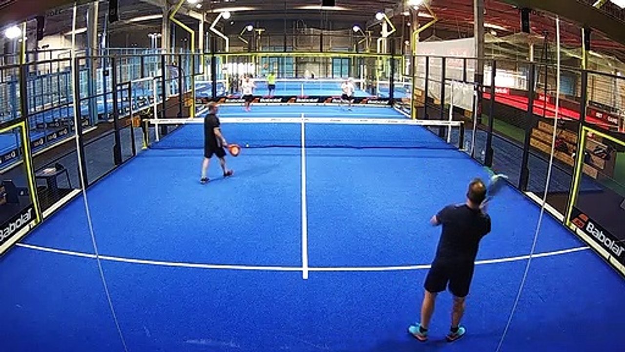 Puntaco #19 du Match du 11/09 à 14:04 - Court Babolat (4PADEL Bordeaux)