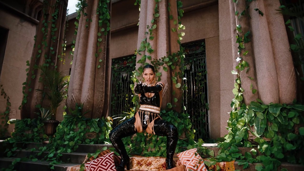 INNA x Farina - Read My Lips - Official Video