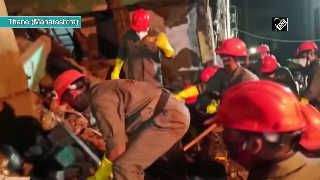 8 dead after three-storey building collapses in Thane