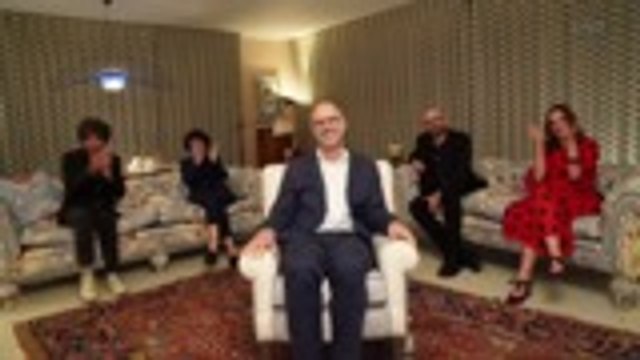 'Succession' Creator Jesse Armstrong: Un-Thank You to Trump, Media Moguls While Accepting Outstanding Drama Award | 2020 Emmys