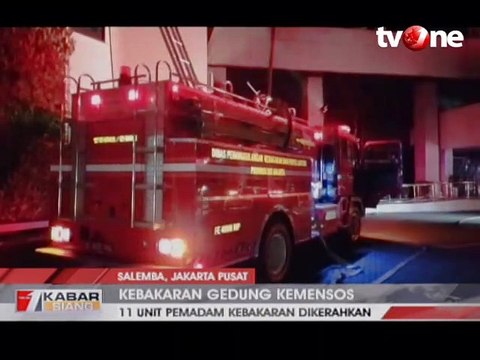 Gedung Kemensos Kebakaran, 11 Unit Mobil Damkar Dikerahkan