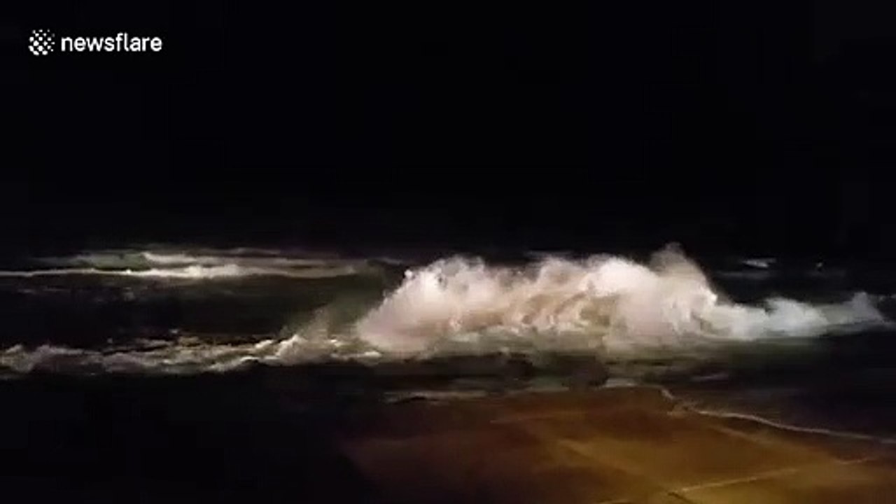 Strong winds and waves as Tropical Storm Beta approaches Texas