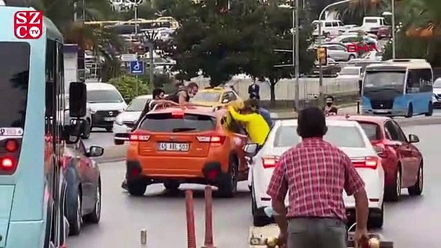 Bahşiş için canlarını tehlikeye attılar