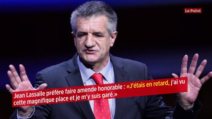 Béarn : Jean Lassalle se gare au milieu d'un passage à niveau et bloque un train