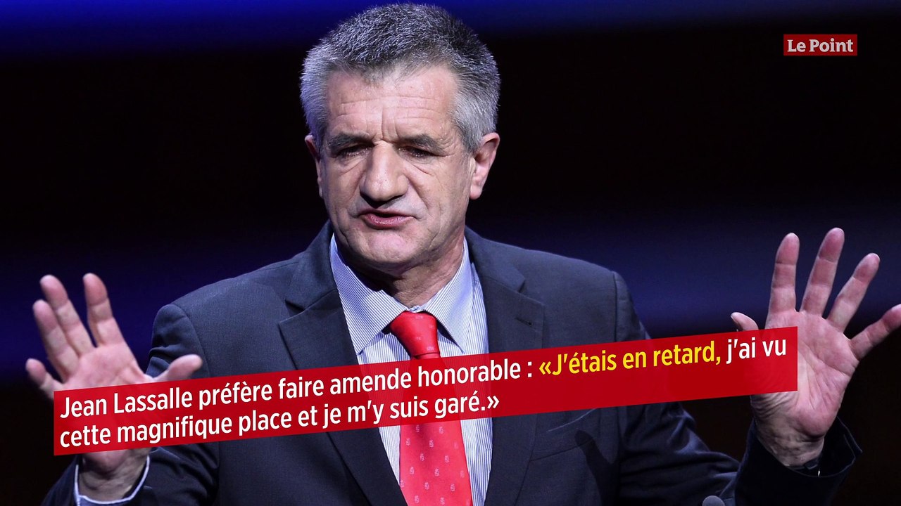 Béarn : Jean Lassalle se gare au milieu d'un passage à niveau et bloque un train