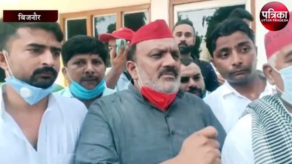 प्रदर्शन करने जा रहे सपाइयों को पुलिस ने लिया हिरासत में