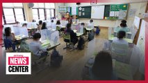 Schools in Seoul area open for in-person classes with cap on student numbers