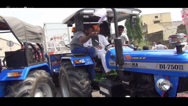 Indian farmers block roads in protest over controversial farm bills