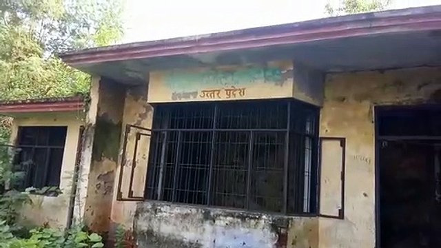 सरकार के लाखों रूपये खर्च के बाद गंदगी में मौजूद इमारतें, साफ-सफाई से कोसों दूर