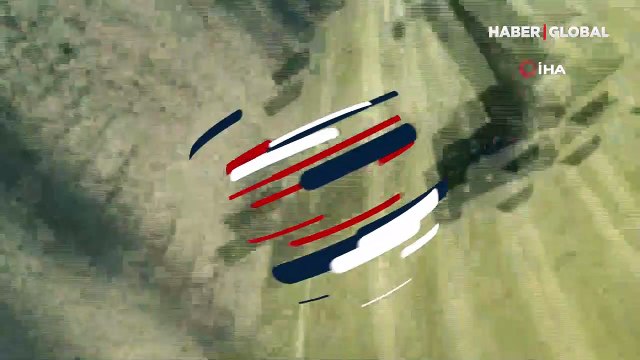 Askeri tatbikat sırasında kamyon alev aldı