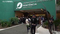 شاهد: نصب تذكاري بطول 39 متراً لتكريم ضحايا كورونا في البرازيل