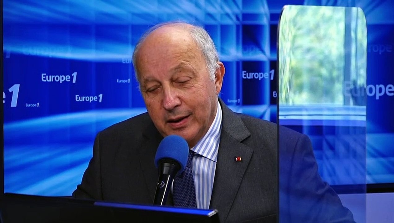 EXTRAIT - Quand Laurent Fabius rend hommage à l'action de Ruth Bader Ginsburg
