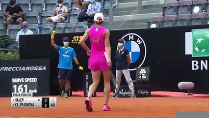 Rome - Simona Halep titrée après l'abandon de Karolina Pliskova