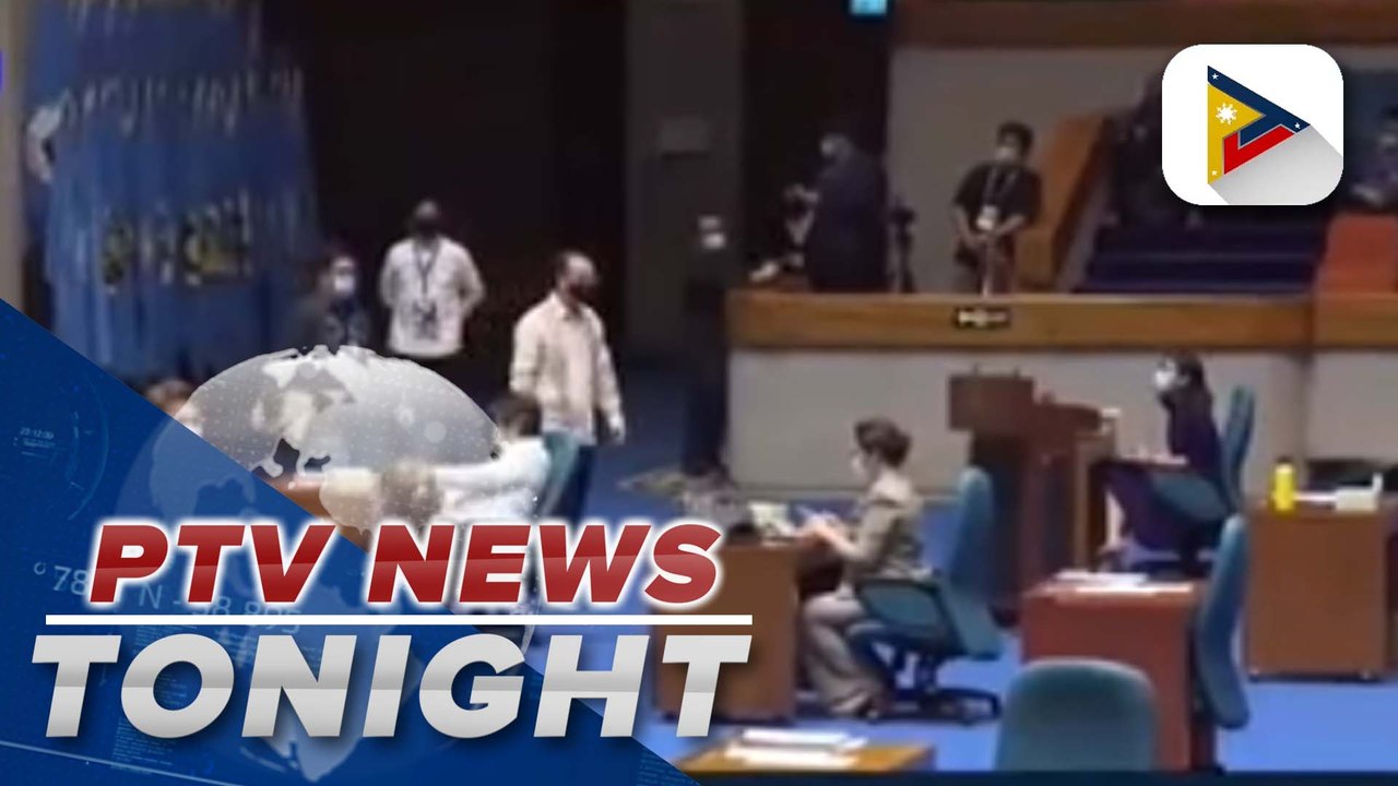 House leaders keep posts amid coup threat