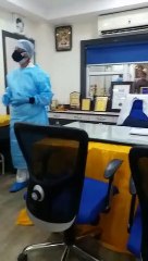 अस्पताल के इंकार के बाद सामने आया एक और वीडियो, डॉक्टर गुहार लगाते आए नजर