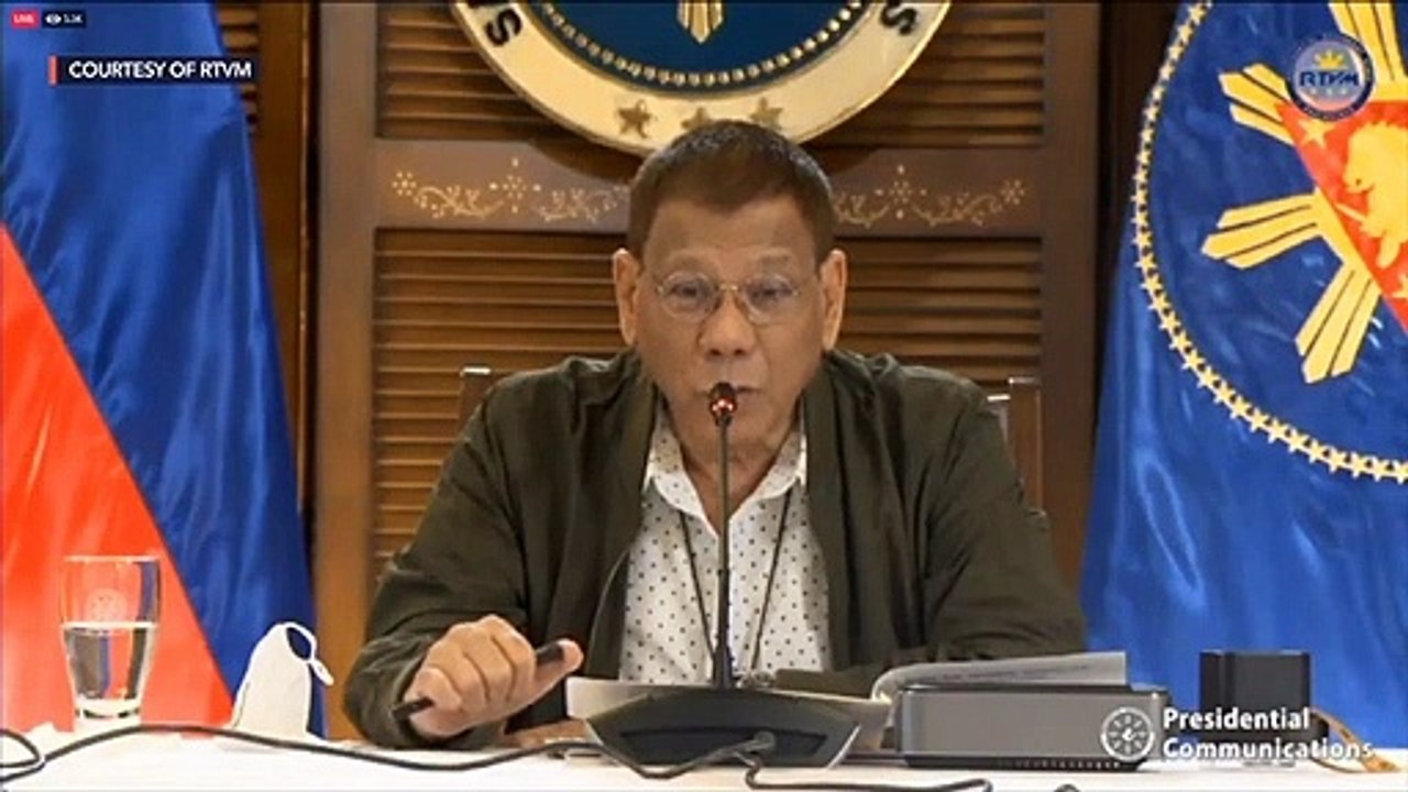 Duterte blasts Robredo, taunts her to 'spray PH...