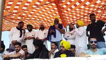 ਬਟਾਲਾ 'ਚ ਗਾਇਕਾਂ ਦਾ ਹੱਲਾ ਬੋਲ Singers are together for kisan andolan in Batala