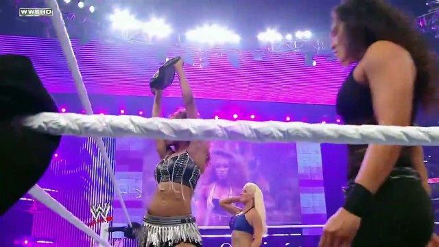 Alicia Fox Tamina and Jillian vs Gail Kim Eve Torres and Natalya - ESPAÑOL