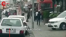 İstanbul'da iki grubun bıçaklı sopalı kavgası kamerada