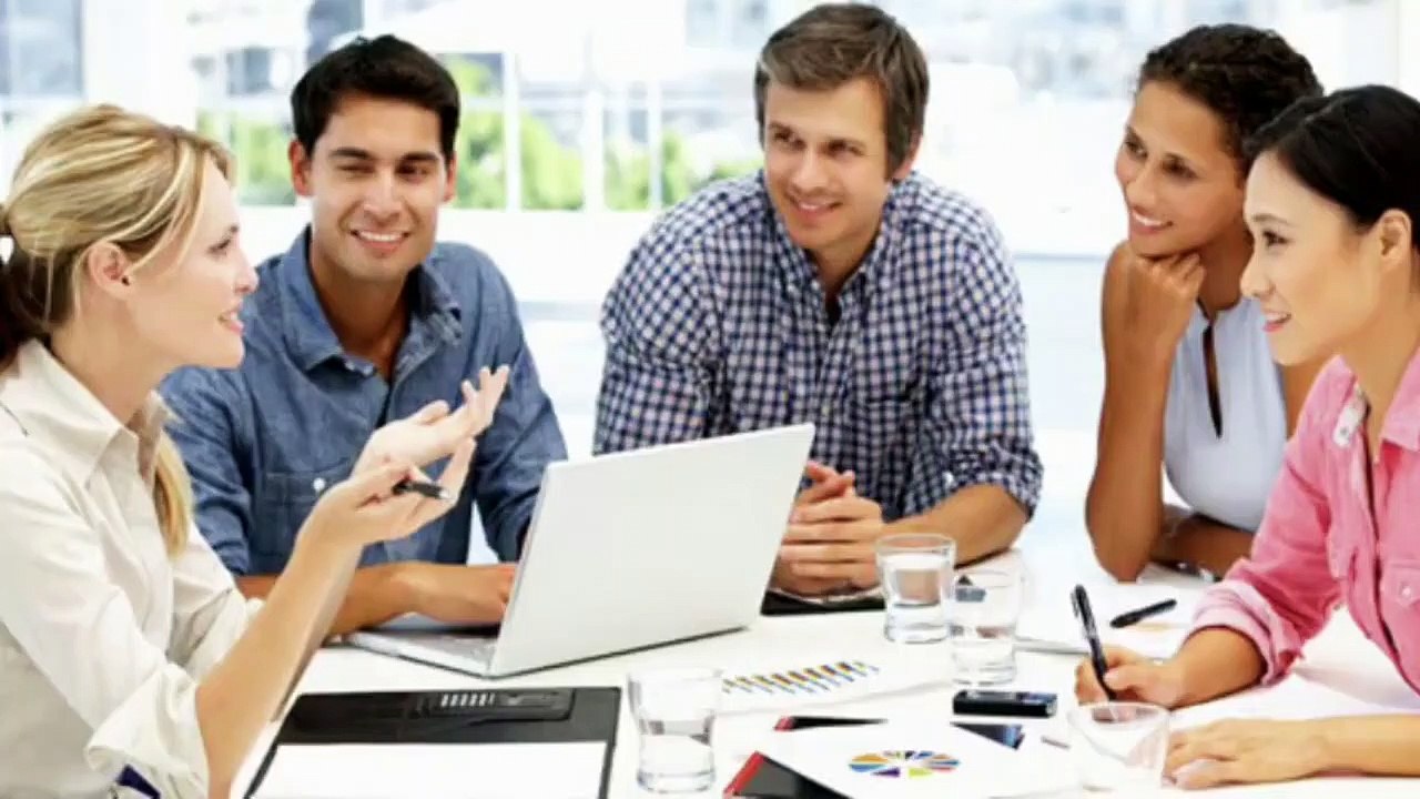 How an HND Can Fast-Track Your Business Career