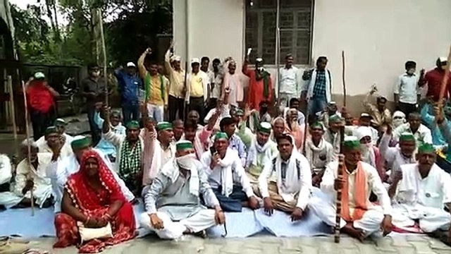 मैनपुरी: भाकियू नेताओं ने विद्युत विभाग के विरुद्ध चलाया अभियान