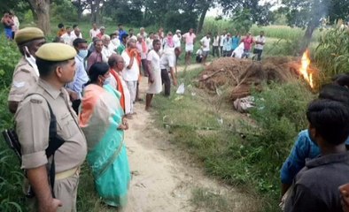 सावित्री कठेरिया ने अंत्योष्टि स्थल पर पहुंचकर परिवार के लोगो से की मुलाकात