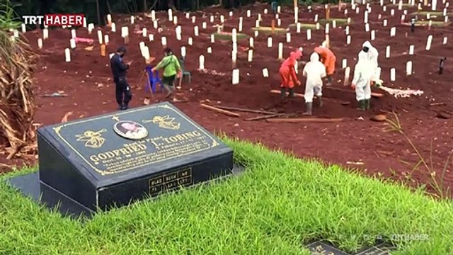 Maske takmayanlara mezar kazma cezası