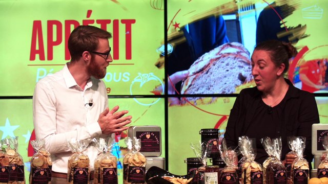Comment réussir un apéritif made in Loire ? Dégustez les biscuits salés de Laëtitia Bonucci... Dans son laboratoire à Saint-Just-en-Bas, elle élabore des recettes de biscuits salés au fromage et aux herbes aromatiques.