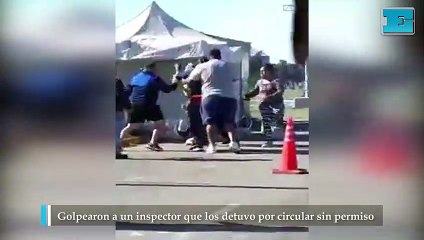 Golpearon a un inspector que los detuvo por circular sin permiso