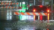 شاهد: أمطار العاصفة بيتا تغمر شوارع تكساس