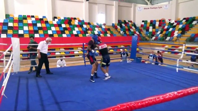 Eyüp Gözgeç'ten boks mili takımına övgü