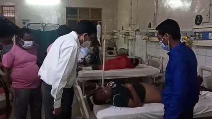 बहराइच: बेकाबू कार पेड़ से टकराई, 4 की मौत, 6 घायल