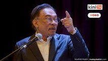 Kem 'pengkhianat', Dr Mahathir tiada dalam senarai - Anwar