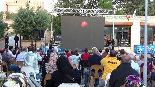 Siirt’te ‘Işık hadisesi’ni izlemek için vatandaşlar bir araya geldiler