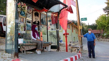 Otobüs durağını evi gibi süsledi: ‘Kapalı olsa daha iyi olur’
