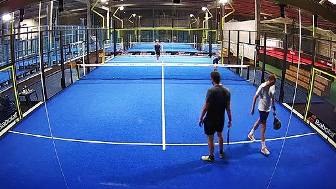 Puntaco #11 du Match du 21/09 à 11:54 - Court Babolat (4PADEL Bordeaux)