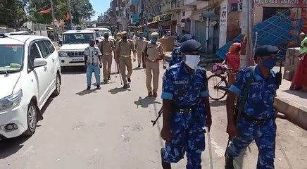 प्रयागराज: नैनी इंस्पेक्टर और 4 दारोगा सहित 13 पुलिसकर्मी लाइन हाजिर
