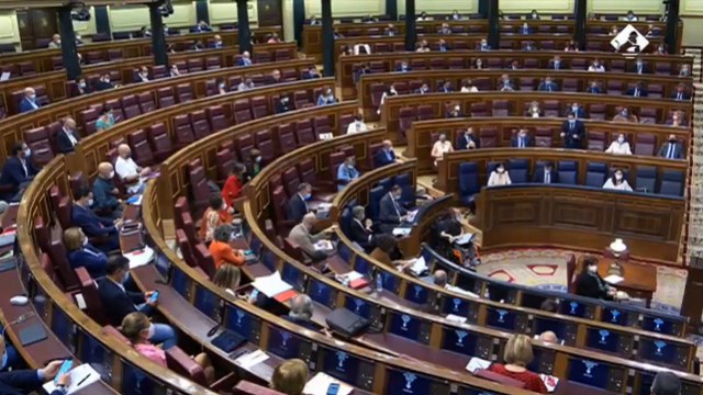 García Egea utiliza el bulo de Monedero para atacar a Iglesias: Primero a las barricadas y después a las mariscadas