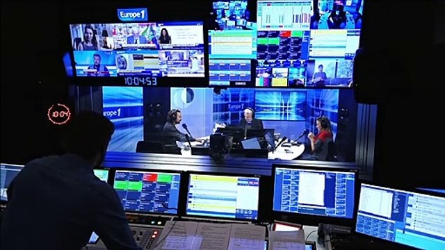 Tout le monde joue en cuisine : quand Nagui et Christophe Michalak rejouent La soupe aux choux