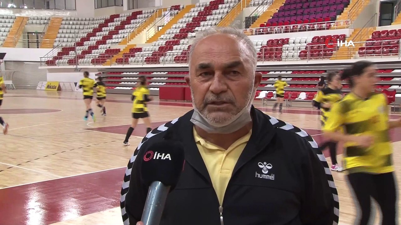 Sivas Belediyespor, Süper Lig'de şehri en iyi şekilde temsil etmek istiyor- Sivas Belediyespor kadın hentbol takımı antrenörü Doğan Ardahanlı:- 'Takımın iyi şeyler yapacağına inanıyorum'